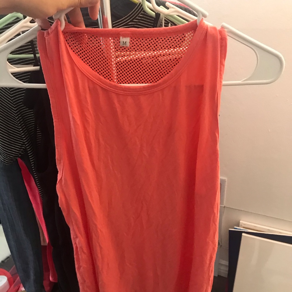 Workout tank top
